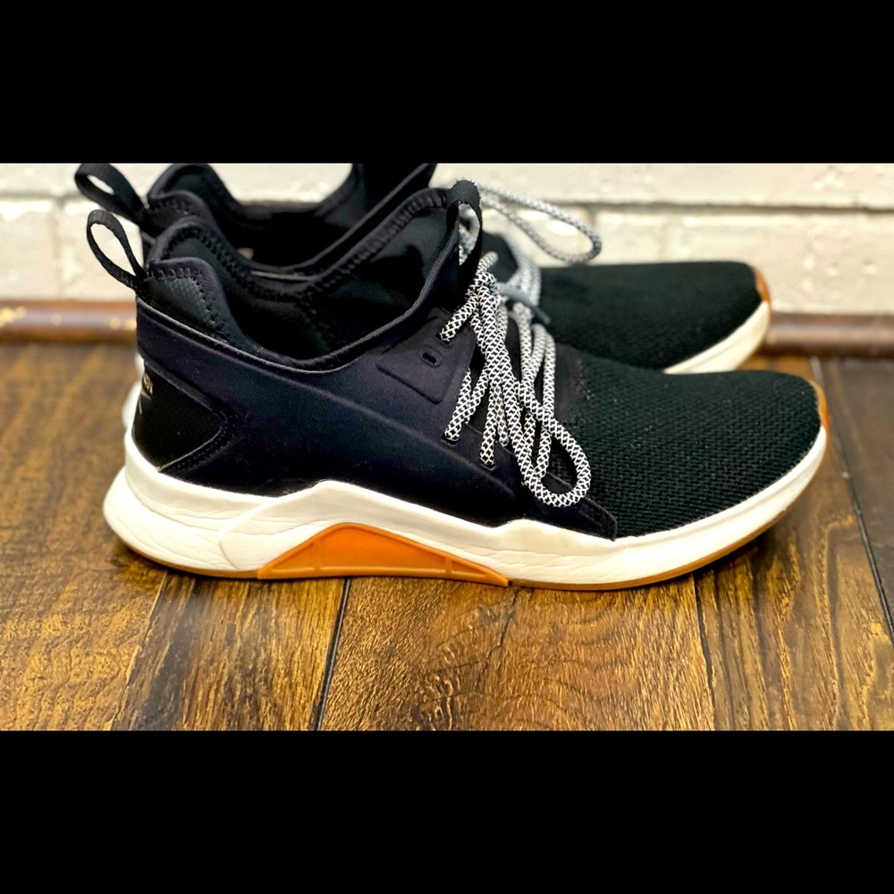 Reebok Shoes | Reebok Guresu 2.0 Womens 8.5 Shoes Black White and Tan